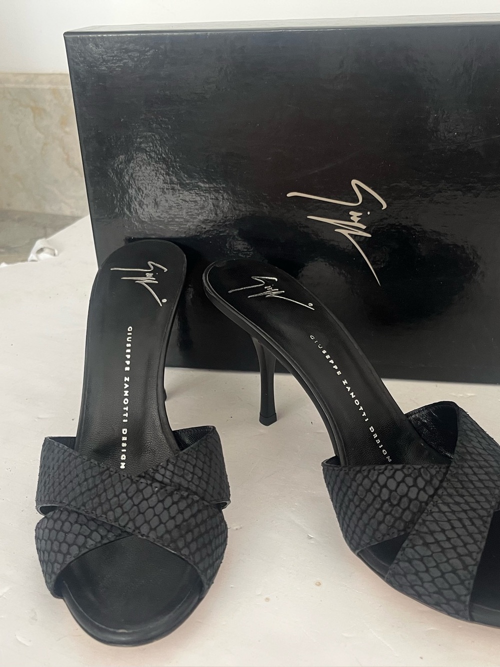 Giuseppe Zanotti NWT Black Snake Embossed Leather Mules Stiletto Heel Open Toe